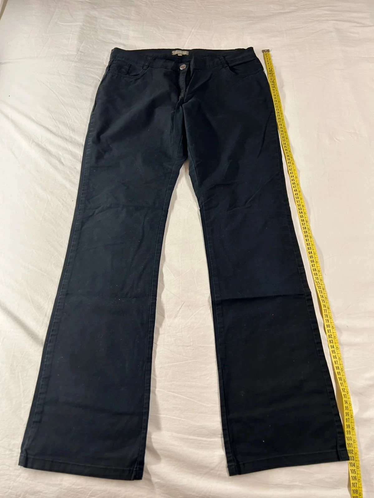 Calça jeans preta de corte reto In Extenso – photo 2